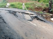 Jalan Utama Gunung Jati–Batunyana–Danasari Amblas Usai Diguyur Hujan Deras