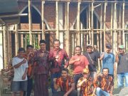 Datangi Lokasi Pembangunan Ponpes, Belasan Anggota Ormas Pemuda Pancasila Kab Tegal Salurkan Bantuan Material Bangunan