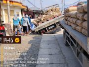 Baru Selesai Dikerjakan, U-Ditch di Tarub Ambruk Dilindas Truk Bermuatan Berat