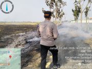 Polres Tegal respons cepat kebakaran lahan kosong di Desa Suradadi